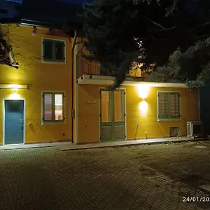 Un Angolo A Milano... , Mailand Italien